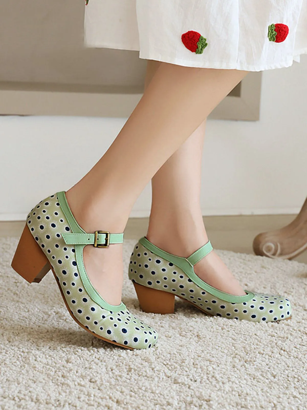 Retro Mid Heels Mary Jane Shoes