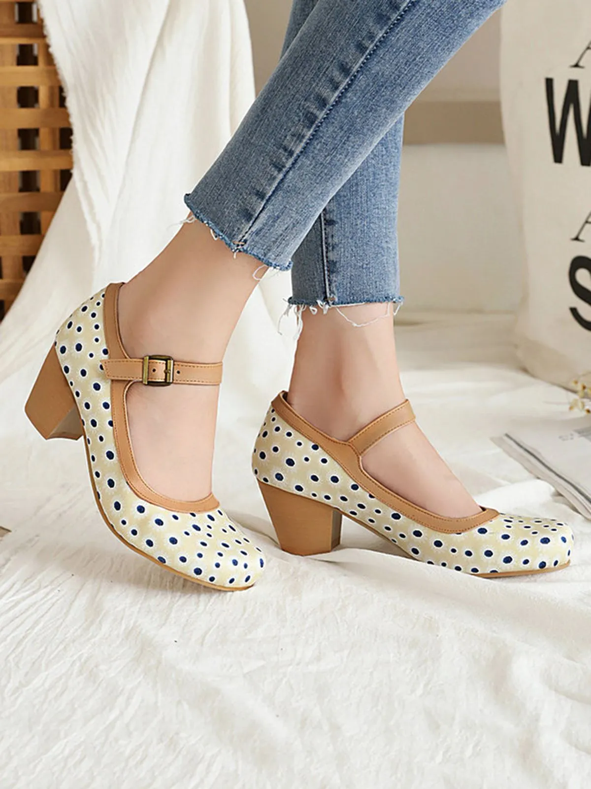 Retro Mid Heels Mary Jane Shoes