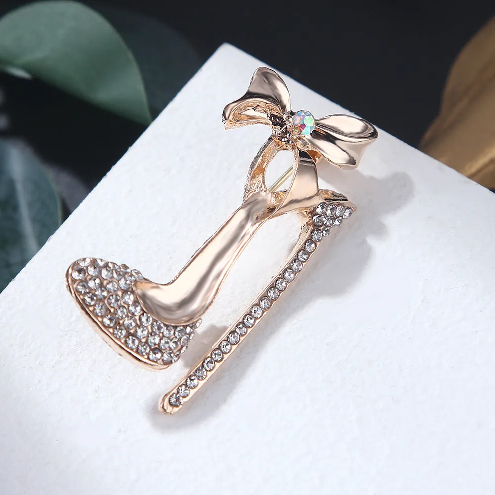 XSB075 - Golden Heels Saree Brooch